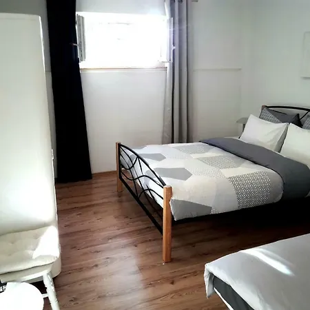 Mirakul Apartment *