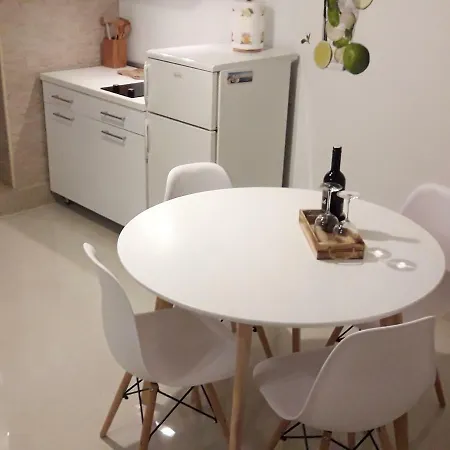 Mirakul Apartment